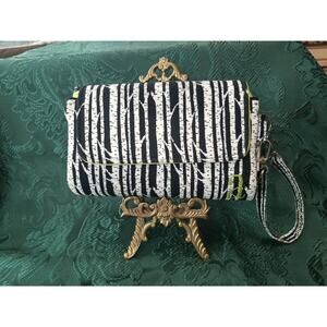 The Happi Hippo Wristlet / Wallet